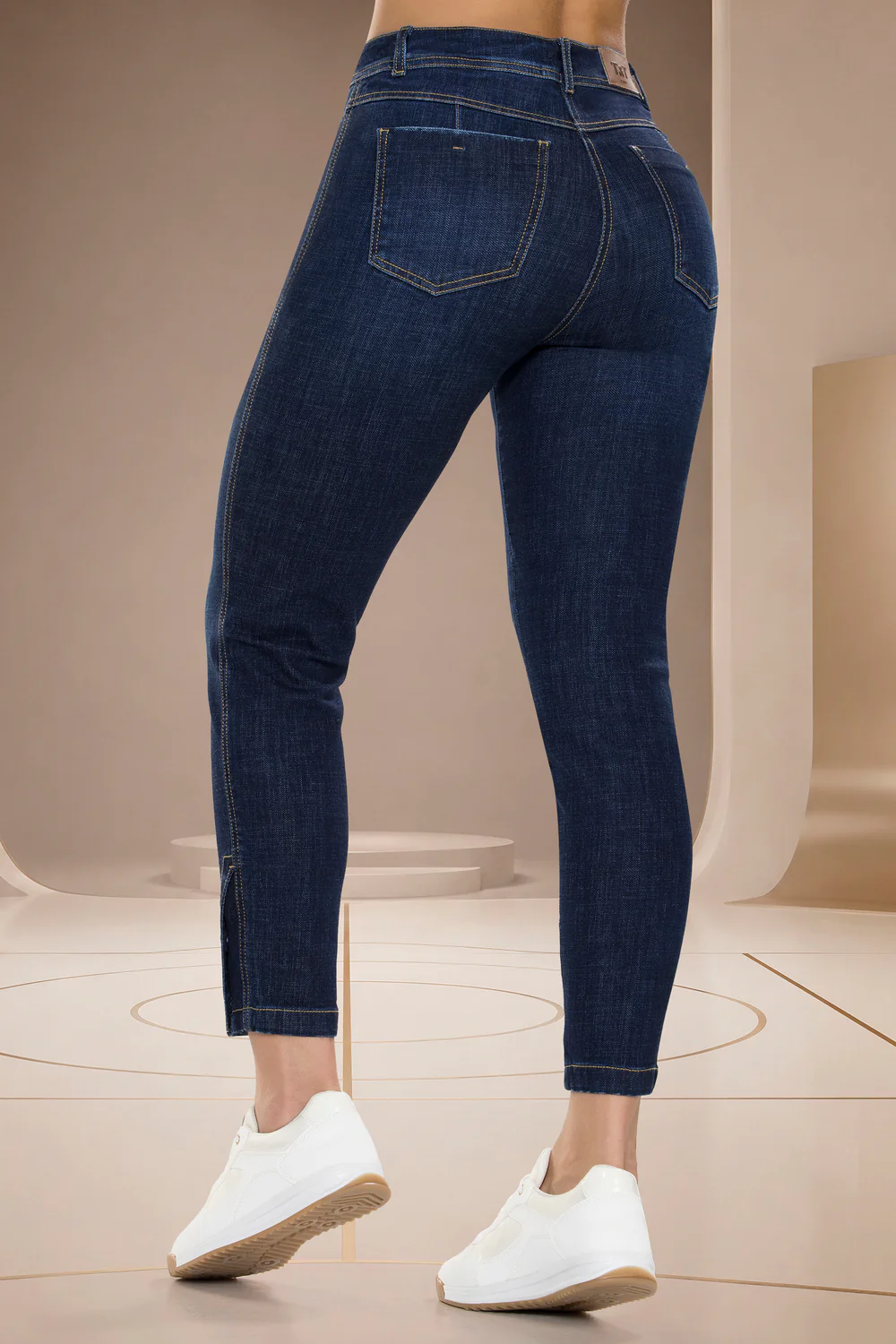 Jean Mom Tiro Alto Azul Oscuro – CABO VERDE