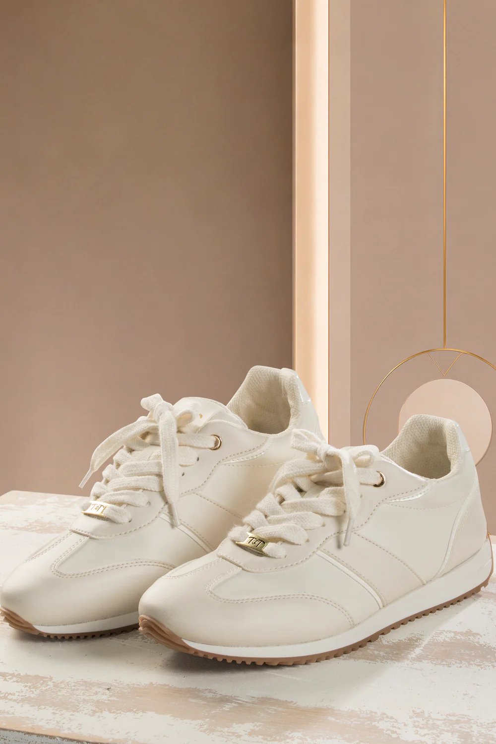 Tenis Sintético Hueso – GARNACHO